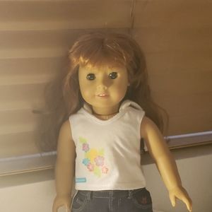 AMERICAN GIRL DOLL